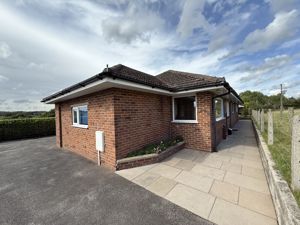 Photo 25- click for photo gallery